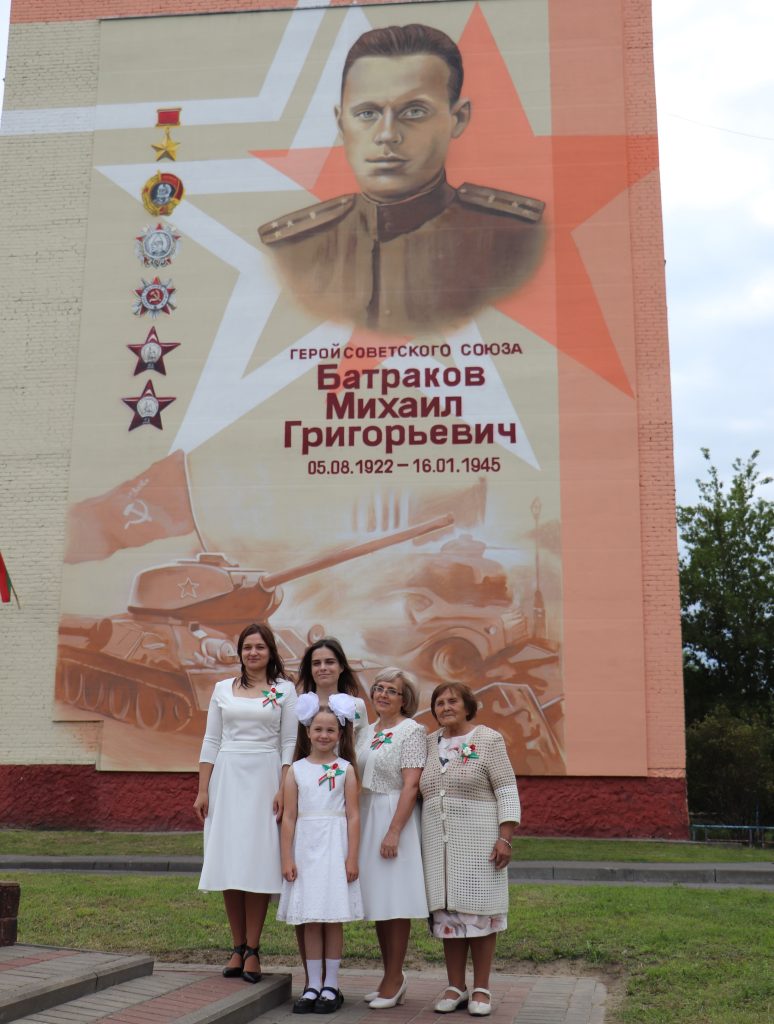 IMG_2548-774x1024 В Ветке открыли мурал в честь Героя Советского Союза Михаила Батракова