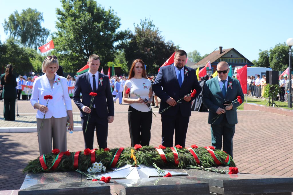 IMG_2767-1024x683 День Независимости Республики Беларусь отмечают на Ветковщине