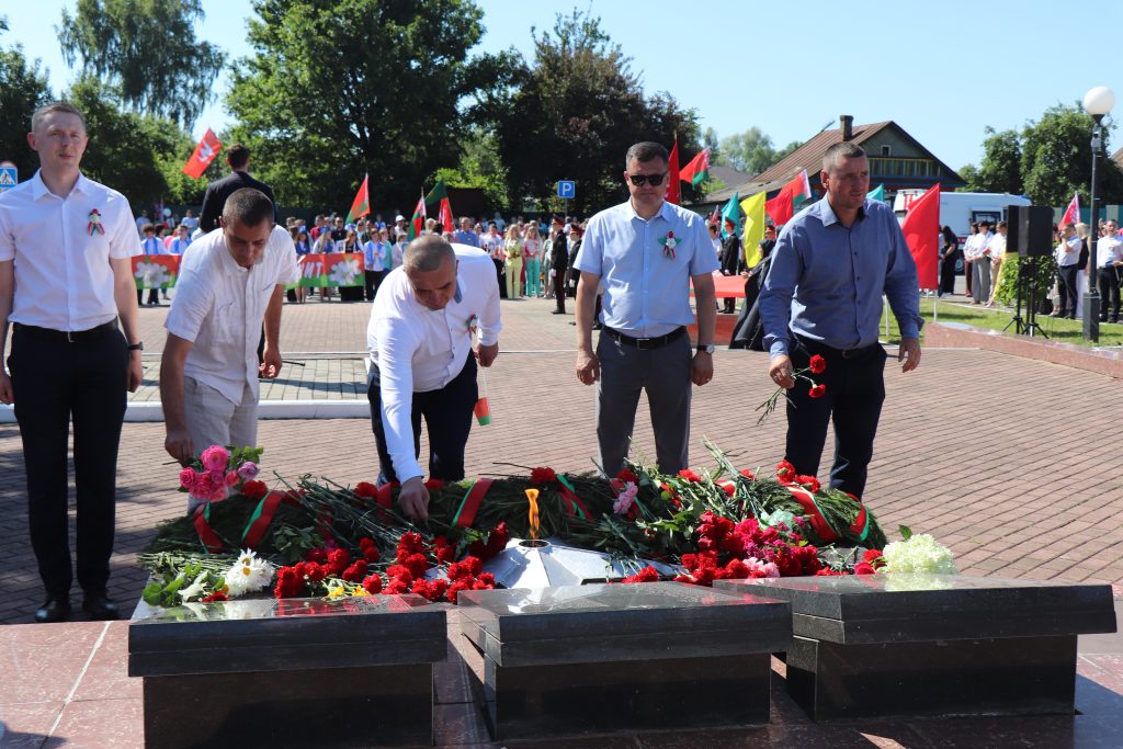 IMG_2800-1024x683 День Независимости Республики Беларусь отмечают на Ветковщине