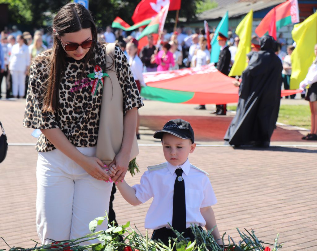 IMG_2826-1024x811 День Независимости Республики Беларусь отмечают на Ветковщине