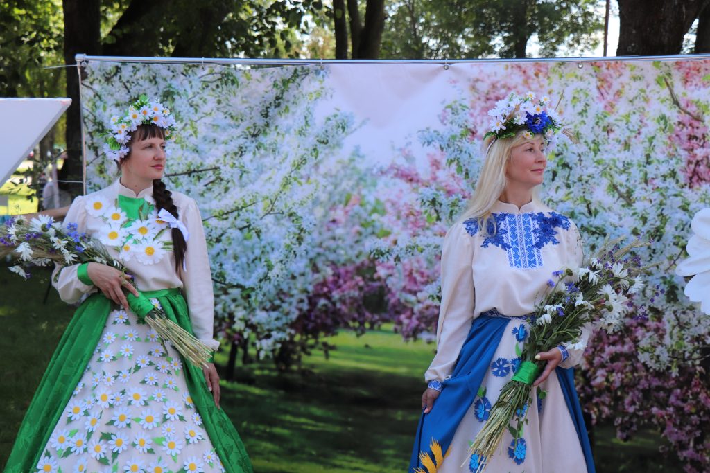 IMG_2882-1024x683 День Независимости в Ветке: эмоции, радость и единство поколений