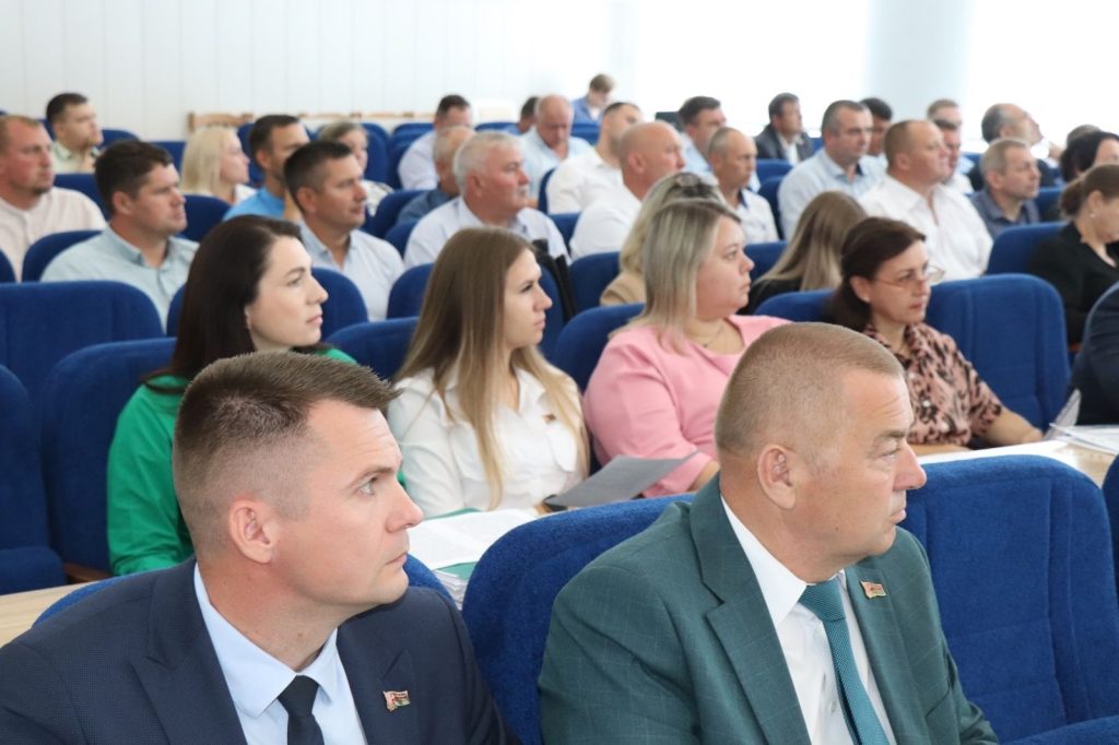 Ousr3Fet9tU5P3otkn4o0rAHq_6uZRzN2HuSz_q8-Z9IQ7ZQUYW4mHCz1NCe0LpESDiWCeJXPHbEYjb4SP5o_UKb-1024x682 Вопросы социально-экономического развития района рассмотрели на заседании райисполкома