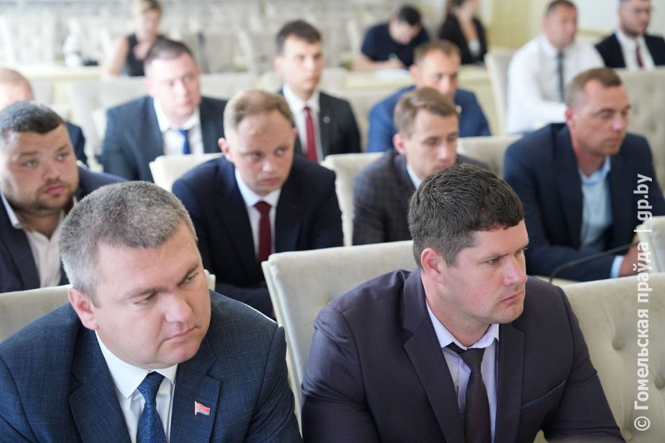 cu32um0r0h553netvc4xg5zl74s1zihf В Гомеле прошел семинар-учеба проекта "Школа молодого руководителя"