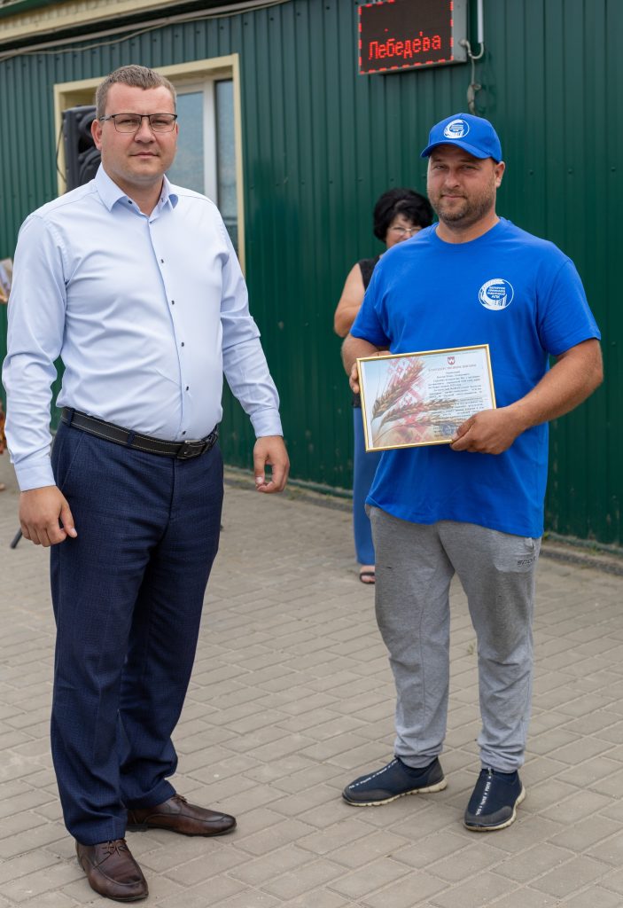 1-5-703x1024 Первых «тысячников» чествовали на Ветковщине