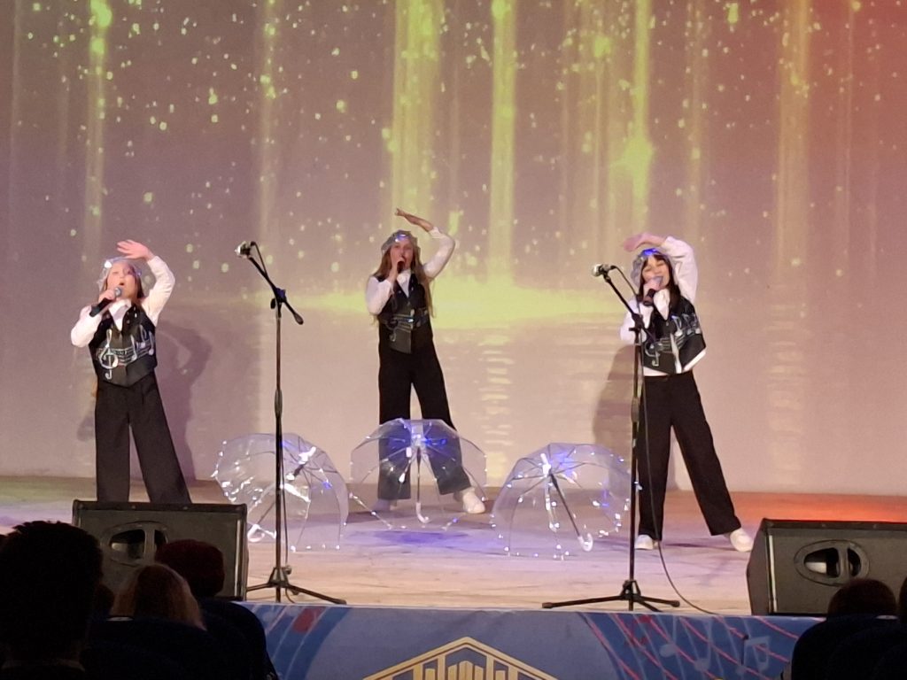 20250828_125358-1024x768 Итоги и перспективы, озвученные на августовской педагогической конференции