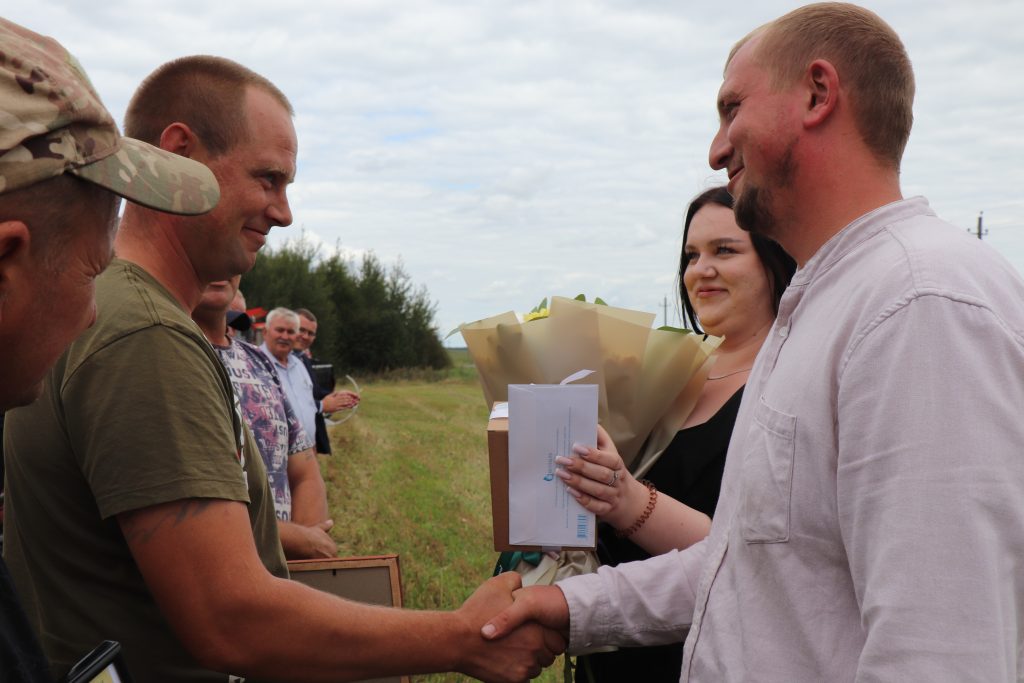 IMG_5399-1024x683 Хлеборобы Ветковщины продолжают покорять тысячные вершины