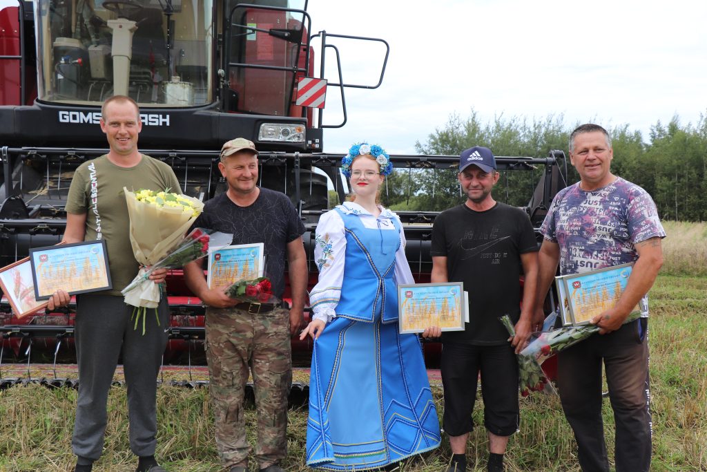 IMG_5437-1024x683 Хлеборобы Ветковщины продолжают покорять тысячные вершины