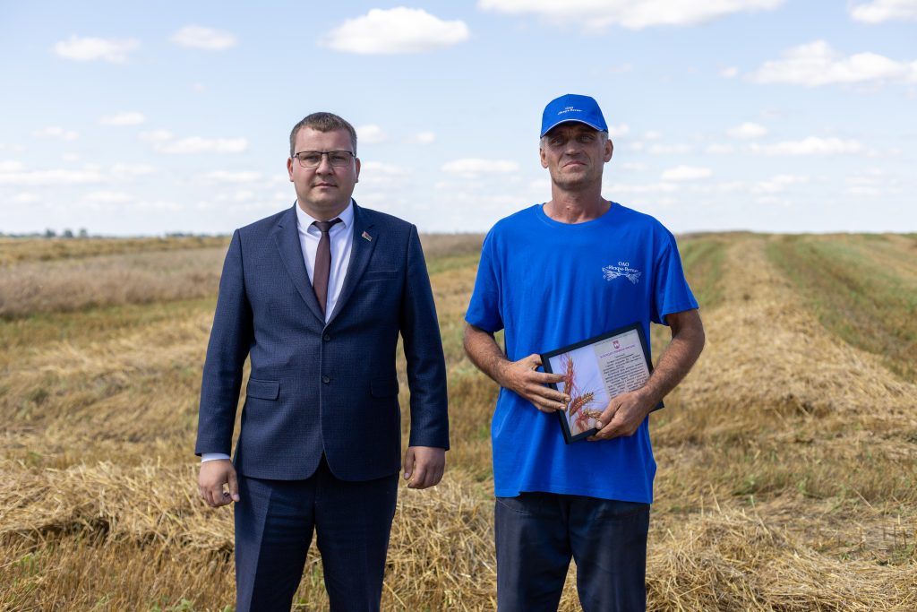 ф1-47-1024x683 В хозяйствах Ветковщины чествовали тружеников уборочной кампании