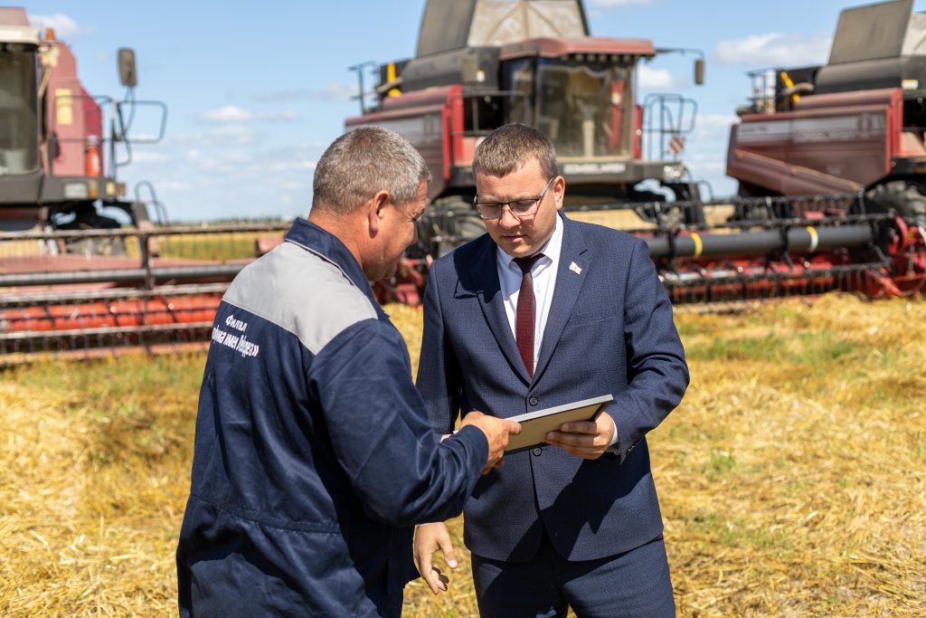 ф1-78-1024x683 В хозяйствах Ветковщины чествовали тружеников уборочной кампании