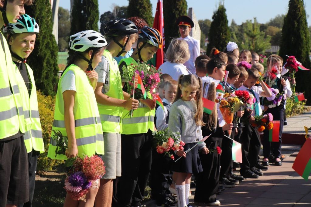 3oDN9WVpQ6p6dURLRXhCKKd8dvp93SVsakTTrjnlAqB6i3Xp3B3jrGFzOhffmtg3FW8i4FuwKGJuwsTE4s6GdbC7-1024x682 Открытие гражданской инициативы «Семейный маршрут выходного дня «По следам героев»