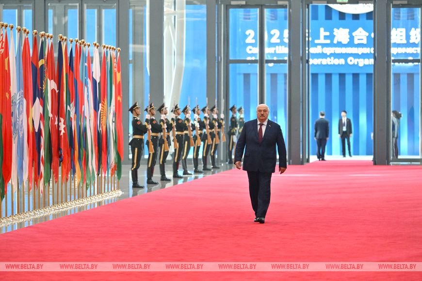 8006-3_1 «Шанхайская семья», парад Победы и марафон встреч. Завершился многодневный визит Александра Лукашенко в Китай