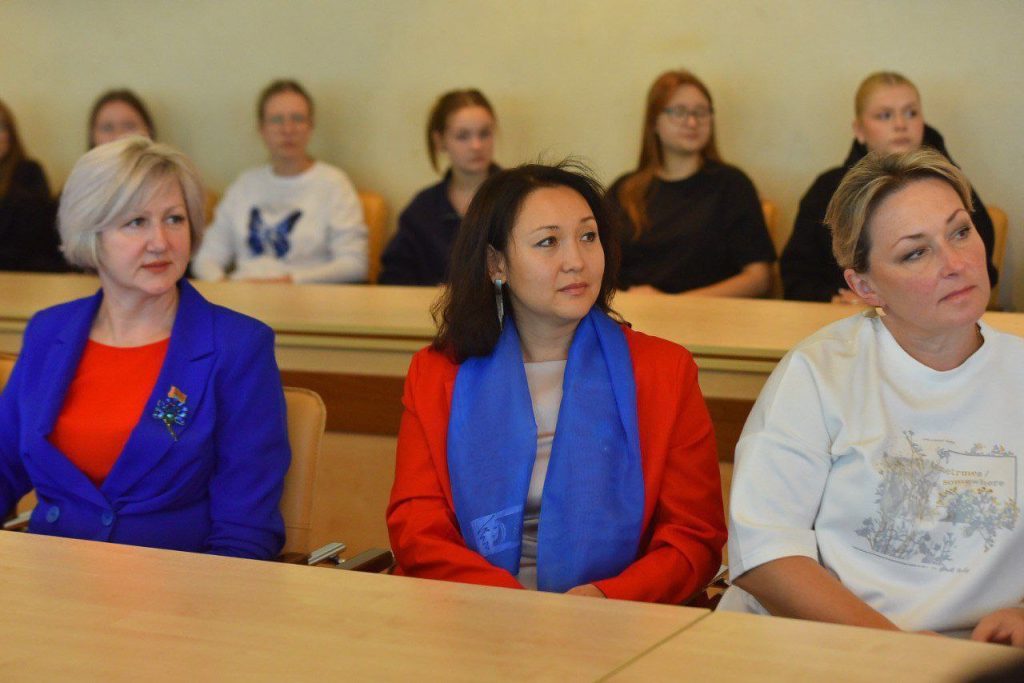 Tjn_oKjO7ceNNrwmhvkHtQ-wRKvIKmiyHA0Me9YIOrIG0X-OqMsrOGME2RRH_gCS4ZCeqYWiXaqTWAMOrUr-yl0_-1024x683 Диалоговая площадка «Патриотизм. Единство. Будущее», посвященная Дню народного единства