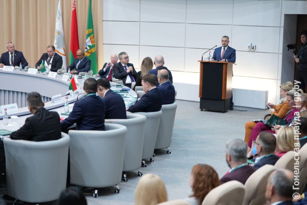 l7retlmmv2b089ihe6dp0m6v8gx4bld4-1024x683 Более 70 предложений: конкретные инвестиционные предложения обсудили на пленарном заседании XIX Гомельского экономического форума