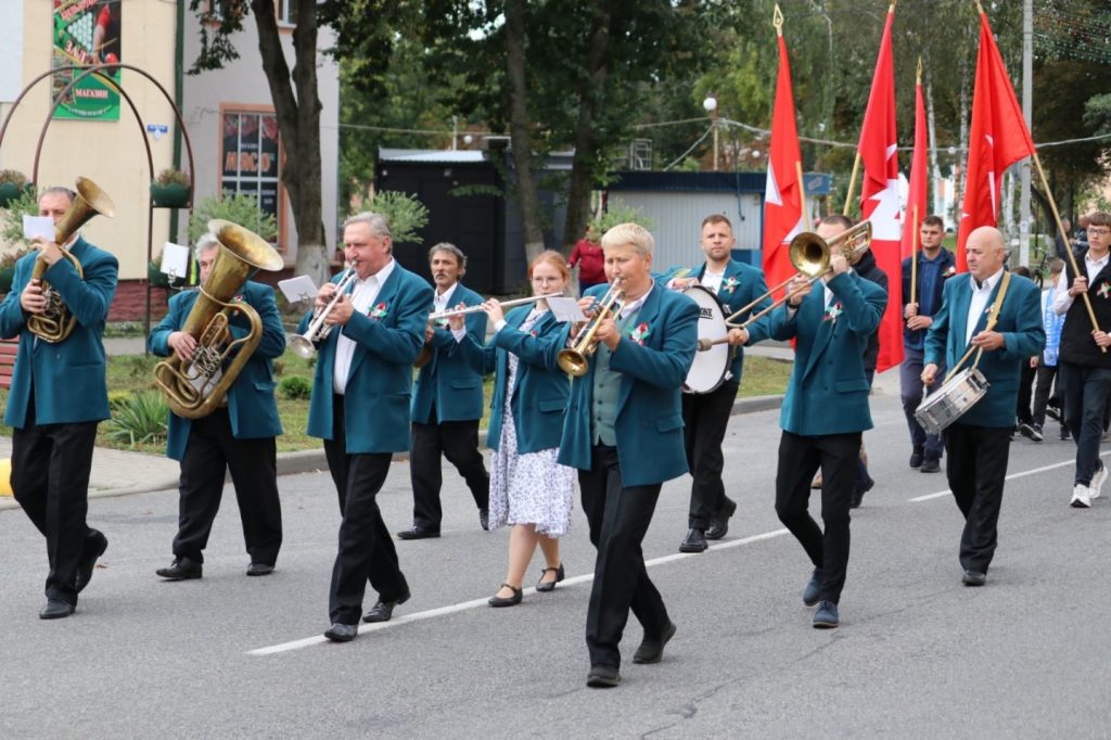 luigwnsbk6mmbgl5zivss9xq12lvgqs059syk_tnhdewo763fjy6n7wste11q7hzpartj-8ny0wbnwhtv0sq1xqe-1-1024x682 Ветковчане отмечают День города