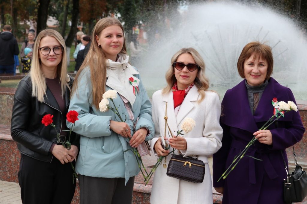 pouqg7tnowgxdnamllr1nv_pliq0bm3gjwt3qnejutedrk-aom2khyau91qvmmpidautvlmivcuuleckbnncdaiv-1024x682 Ветковчане отмечают День города