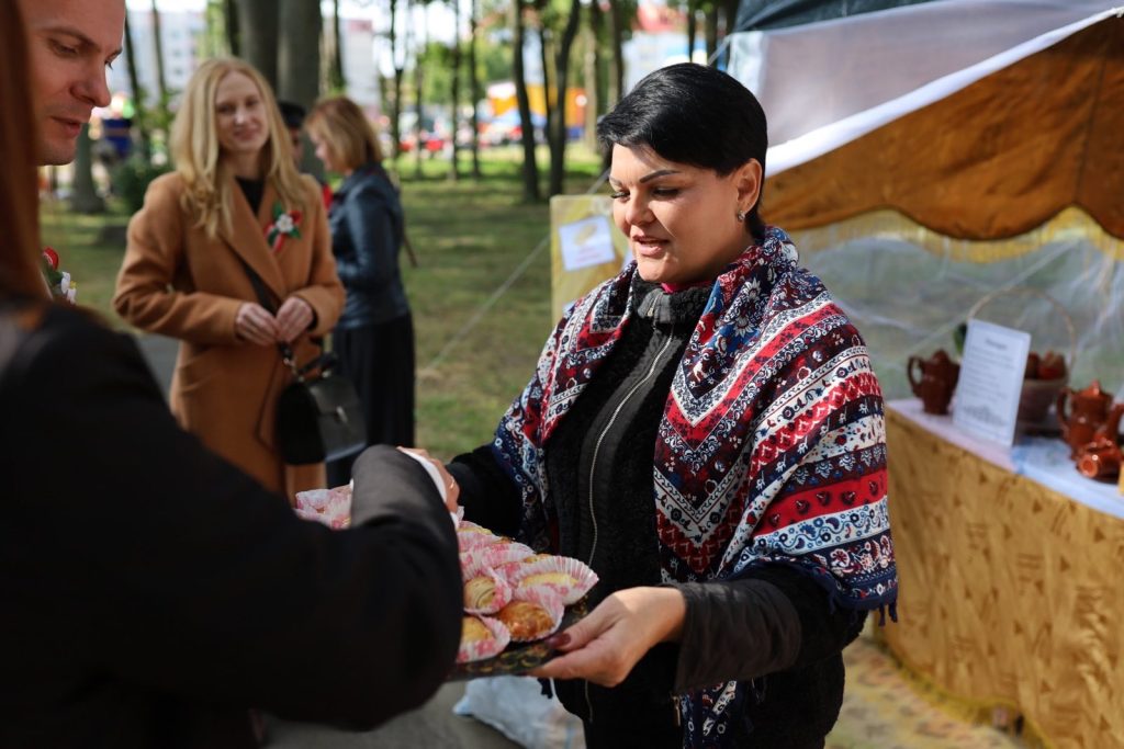 uskgkphe-dxs4ftz2p0dldkrejipqn5c5iwoxabnjxfczywzmuo9gf8ktbvomomlccjbwadlay9oryzk7ssw_euh-1024x683 Ветковчане отмечают День города