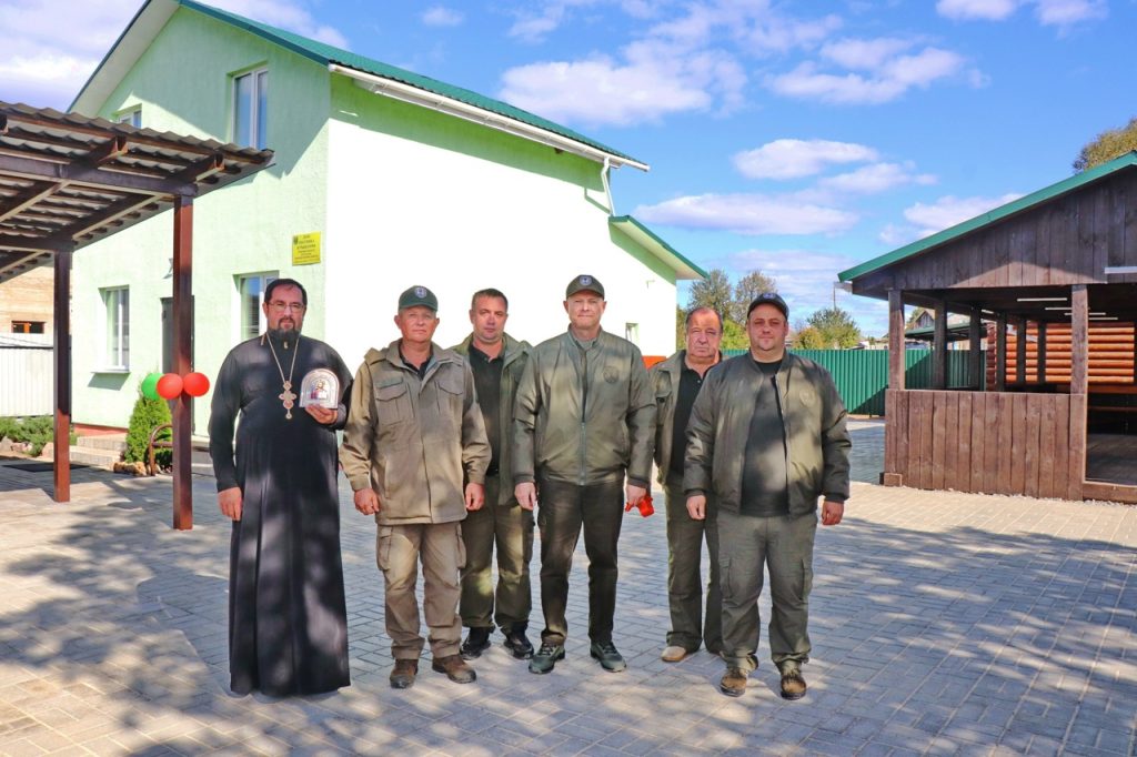 w-tuay5jpaj38tkr2ez8hdxgjuuv3qkmb0vv-i-h309gaxp-hhsl-jwkc9pcklkru4xdscieihzzsvsvnga_trbz-1024x682 В Ветке состоялось открытие Дома охотника и рыболова