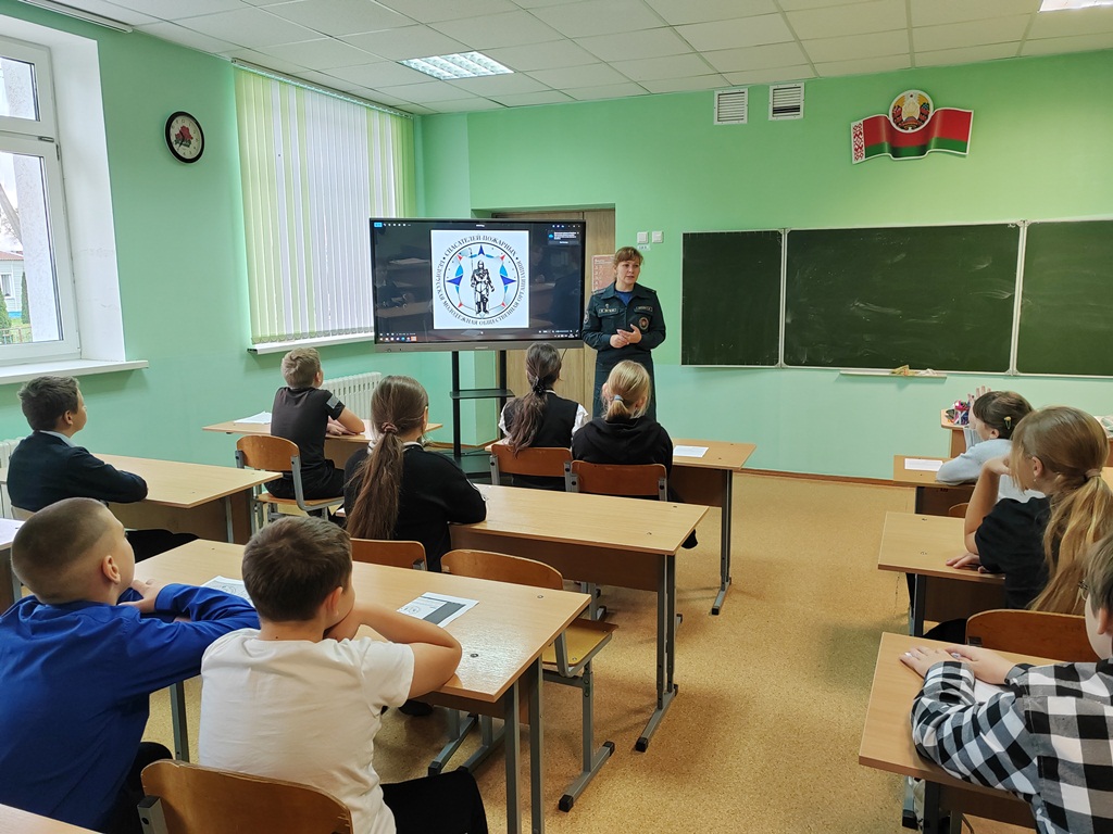 10 "Молодёжь за безопасность" шагает по Ветковщине