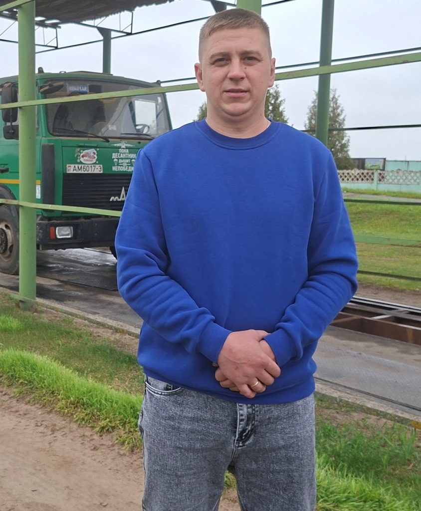 20251008_120018-844x1024 Лауреаты областных «Дожинок» об уборочной и перспективах