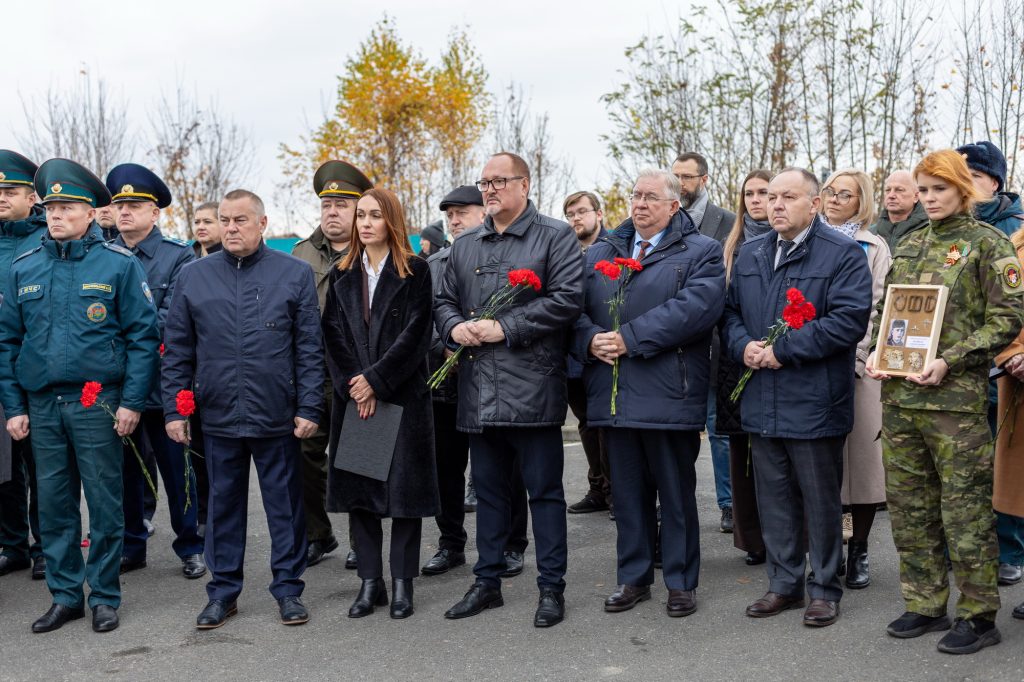 9-1-1024x682 В Ветке с почестями перезахоронили лётчика-истребителя времён Великой Отечественной войны - младшего лейтенанта Александра Брайкова