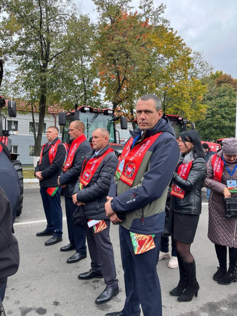 photo_2025-10-03_11-45-21-768x1024 Торжественное открытие фестиваля «Дожинки»!