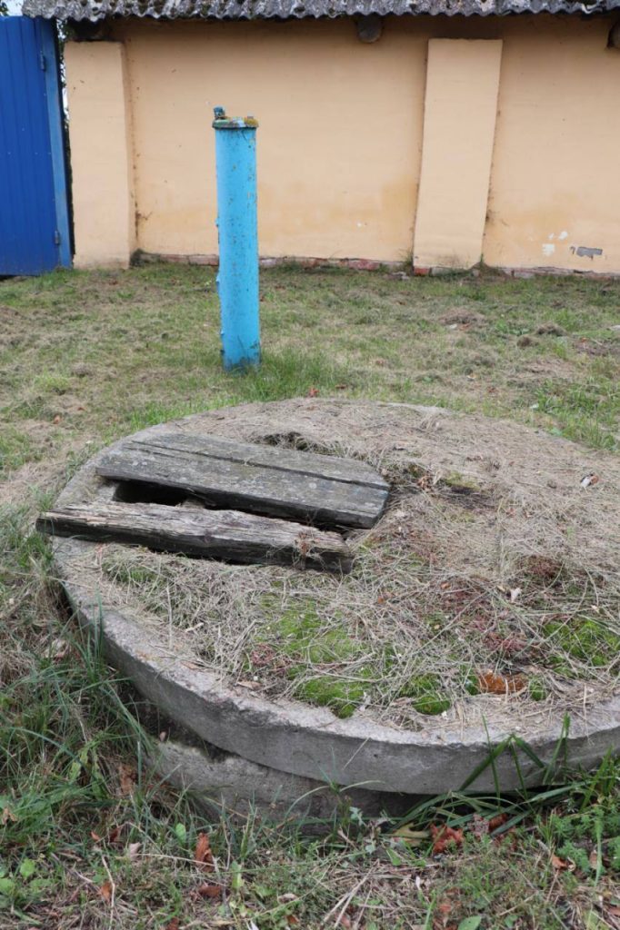 photo_2025-10-07_17-05-30-682x1024 Председатель райисполкома Роман Сергун провёл выездной приём граждан в агрогородке Радуга