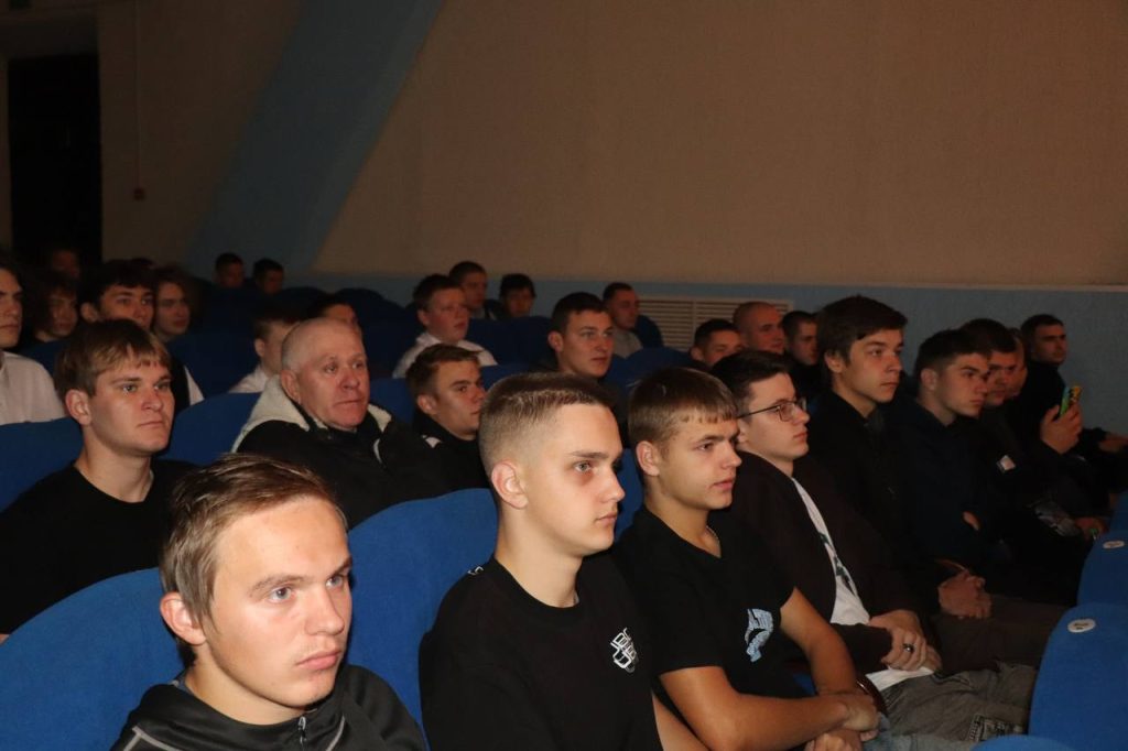 photo_2025-10-17_12-36-47-1024x682 Будущие защитники Отечества: День призывника