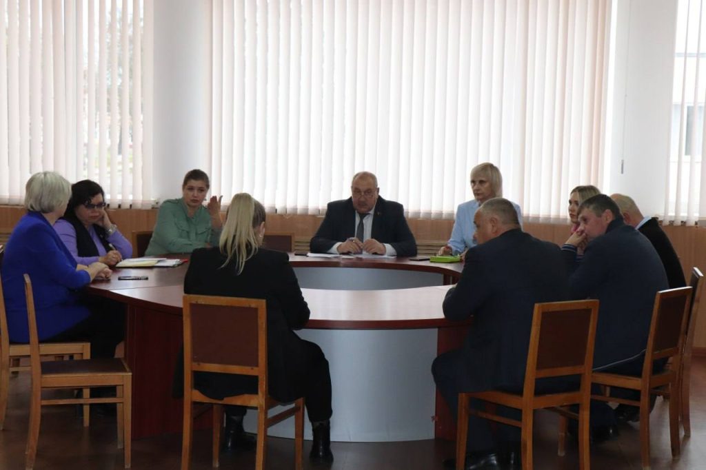 photo_2025-10-28_10-25-33-2-1024x682 Главная задача — содействие трудоустройству граждан