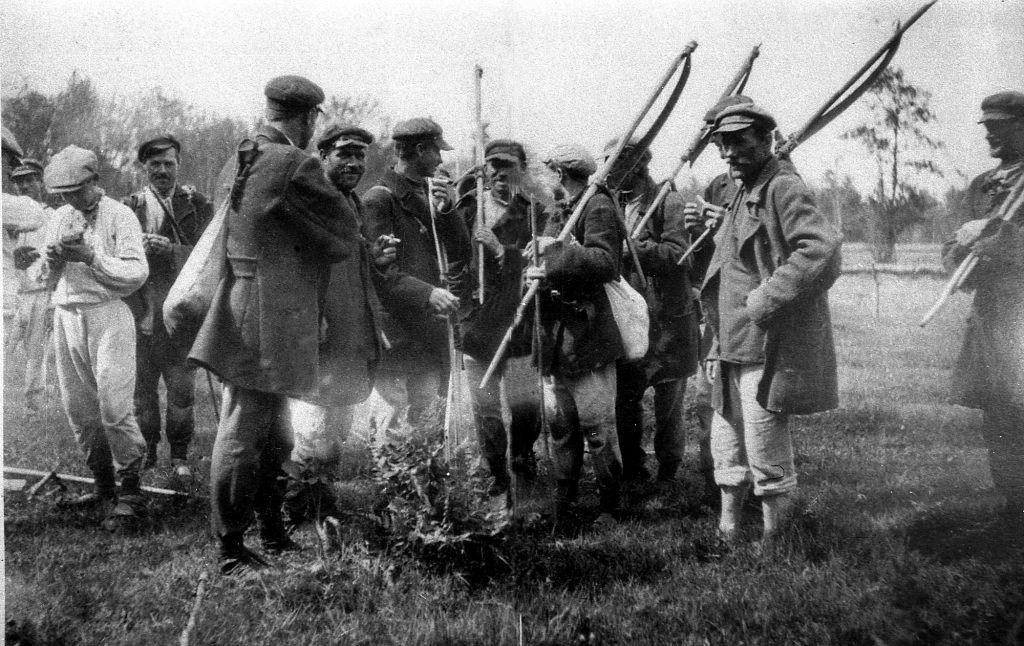 0-141338-1024x646 Тайными тропами Ветковской волости