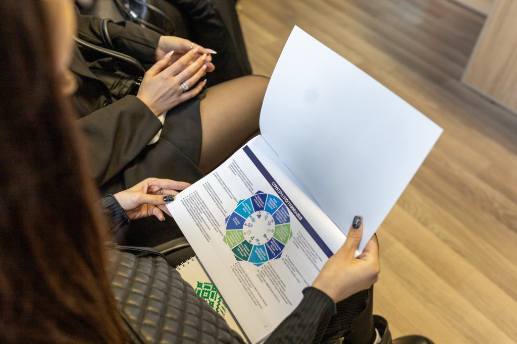 foto-5-1024x682 Слышать молодое поколение