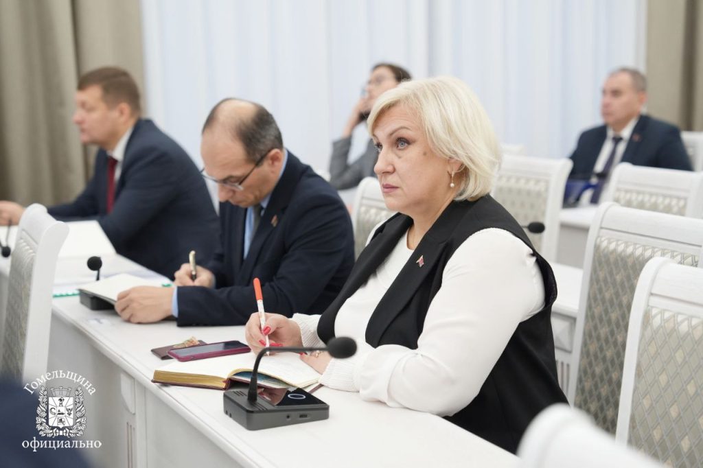 photo_2025-11-03_10-04-15-4-1024x682 На аппаратном совещании обсудили вопросы школьного питания 