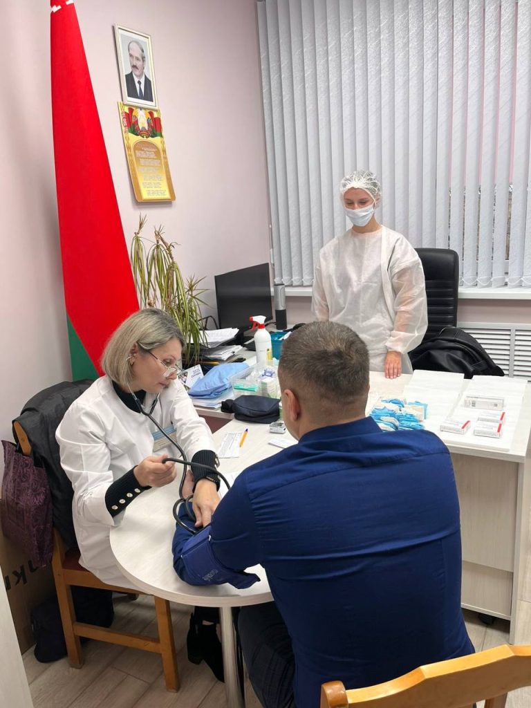 photo_2025-11-05_10-21-00-768x1024 Ветковский район активно вакцинируется от гриппа
