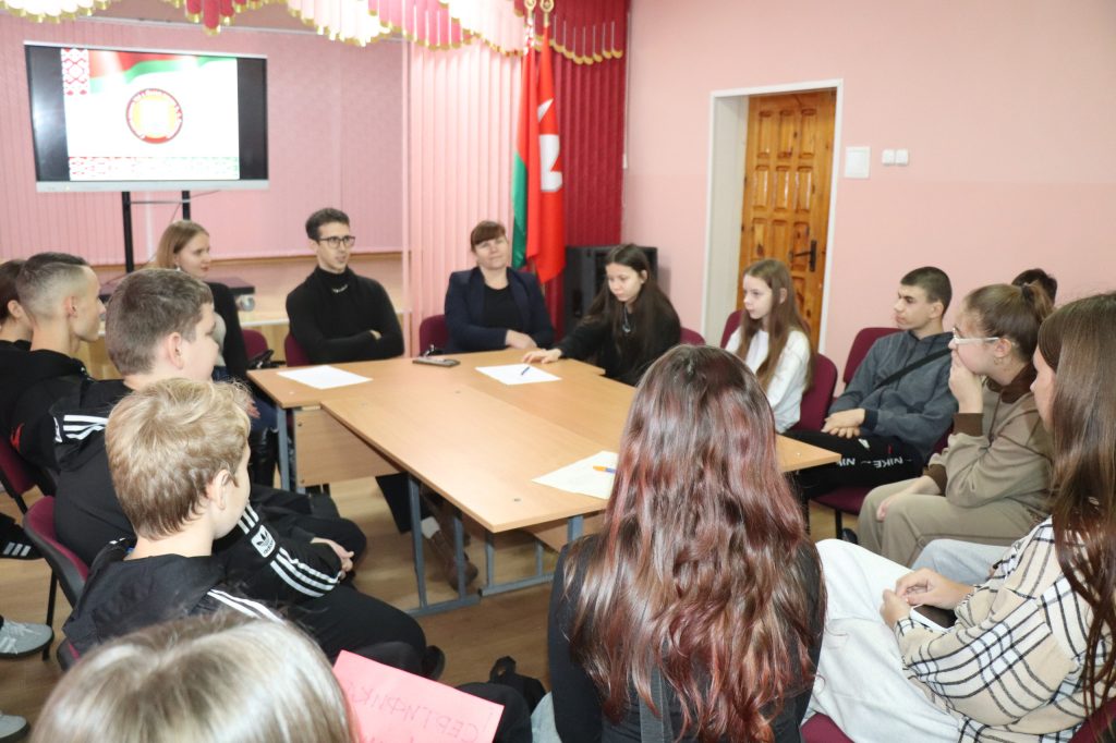 photo_2025-11-06_14-31-11-1024x682 Ветковским школьникам – о жизни без дыма