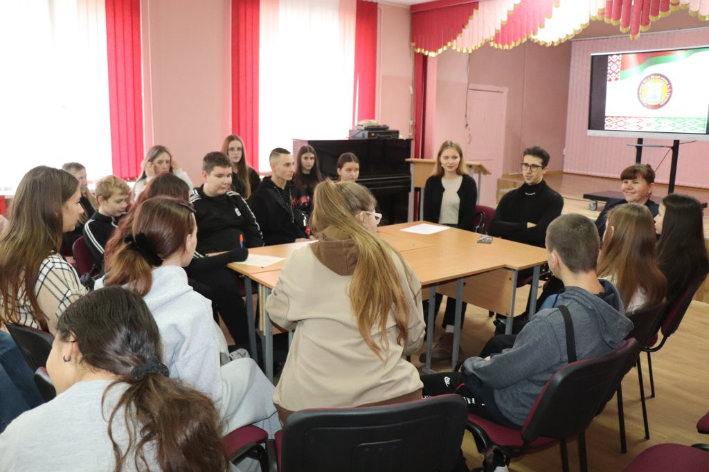 photo_2025-11-06_14-31-18-1024x682 Ветковским школьникам – о жизни без дыма