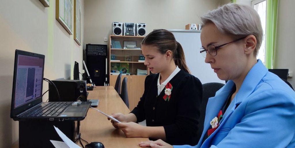 tt0d0ih3ngos2f8tqghepl66ixkrbgxwfdigp3cawkqe7ioe9p4kopggczxvz3ndni2dqt-npaiddbbp-5vhnptn-1024x513 Учащаяся Хальчанской школы приняла участие в XX Международной научно-практической конференции «Подвигу народа жить в веках»