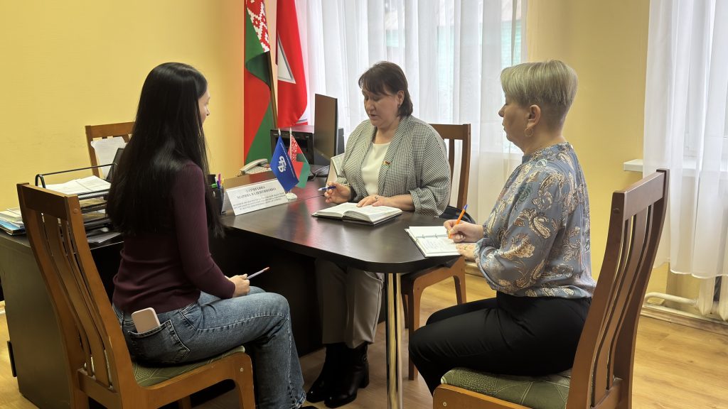 img_0626-1024x576 В городской библиотеке прошёл бесплатный правовой приём