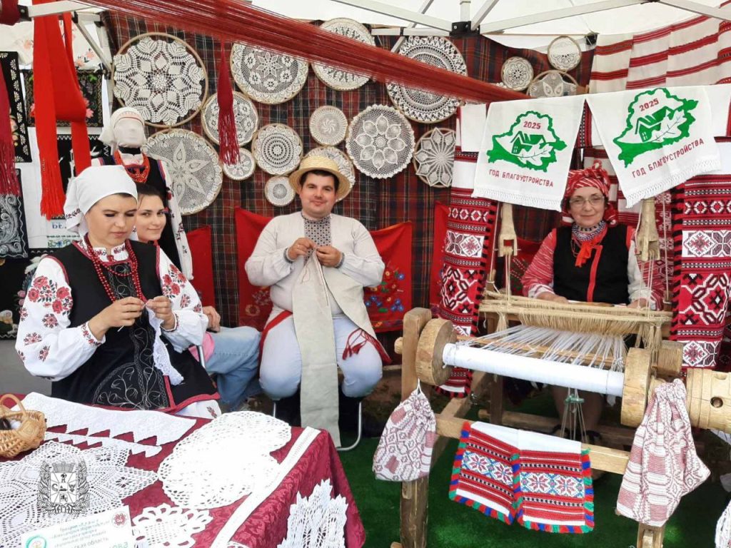 photo_2025-12-09_14-25-23-3-1024x768 Неглюбская текстильная традиция - в Списке ЮНЕСКО!