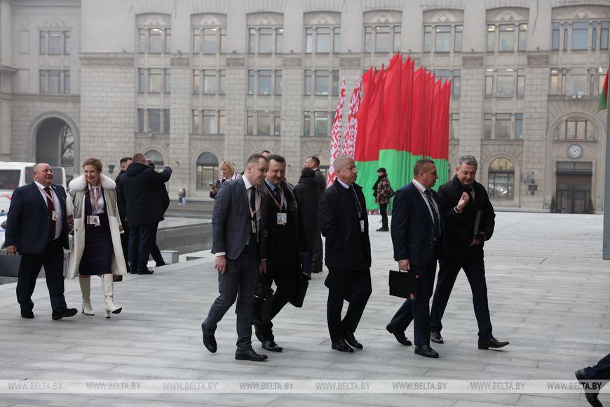 photo_2025-12-18_14-11-56 Делегаты ВНС начинают прибывать во Дворец Республики