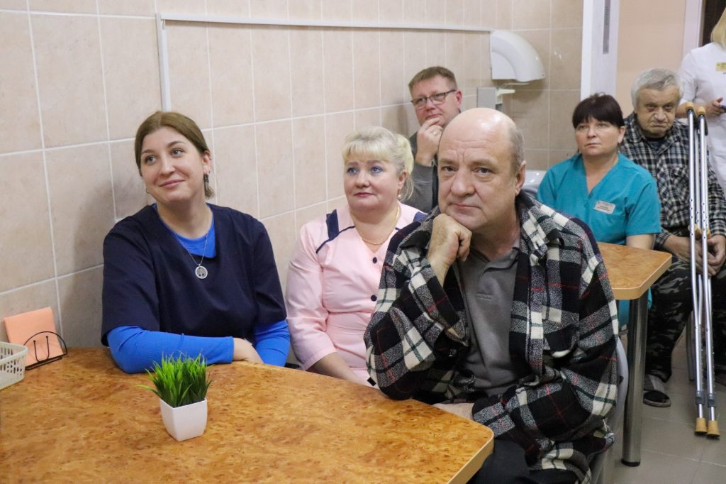 photo_2025-12-18_17-14-45-1024x682 В Ветковской ЦРБ также с большим вниманием слушают Послание Президента Республики Беларусь