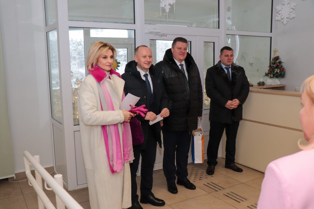 1-1-1024x682 В рамках благотворительной акции «От всей души» пансионат «Радушный» в Шубино посетила делегация во главе с министром по налогам и сборам Дмитрием Кийко