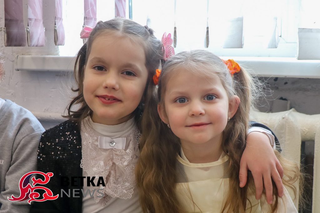1-20-1-1024x682 В Ветковском центре культуры состоялась торжественная церемония завершения благотворительной акции «Ёлка желаний»