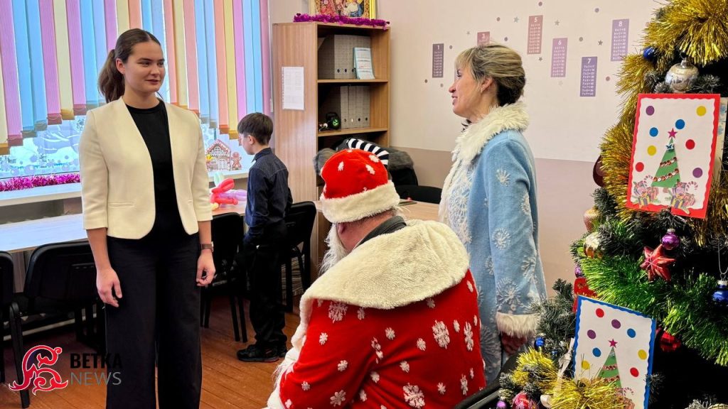 photo_2026-01-15_09-04-17-2-1024x576 Шары, песни и хороводы: газовики подарили праздник воспитанникам социально-педагогического центра