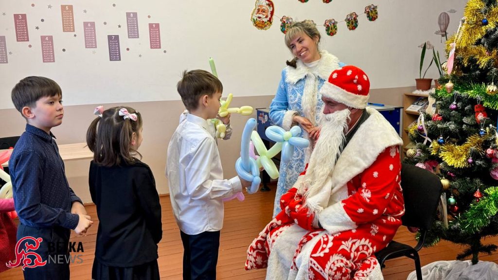 photo_2026-01-15_09-04-19-1024x576 Шары, песни и хороводы: газовики подарили праздник воспитанникам социально-педагогического центра