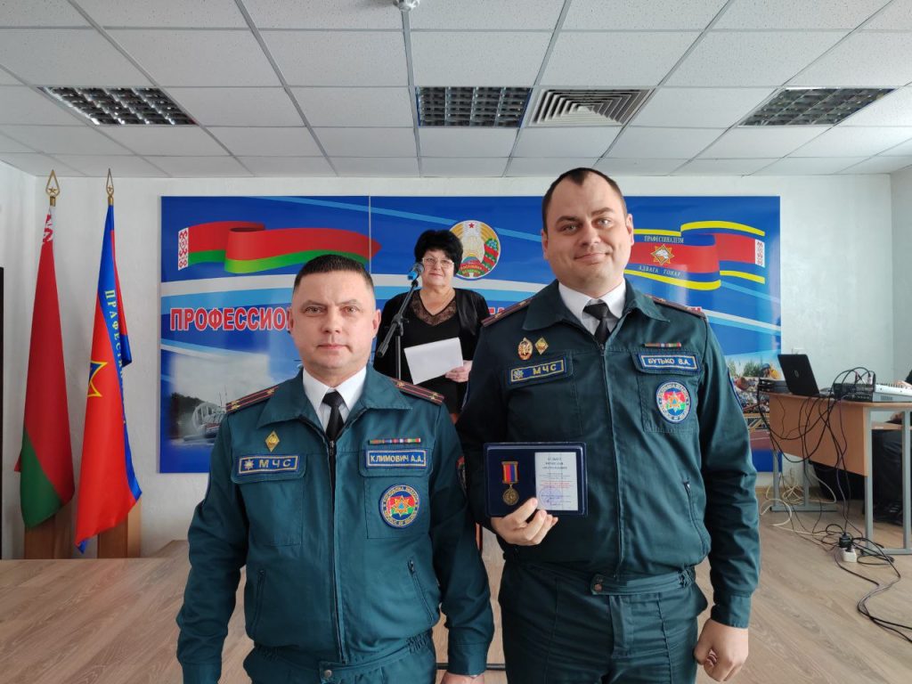 photo_2026-01-19_15-18-05-2-1024x768 Концерт, посвященный Дню спасателя, прошел в Ветковском районном отделе по чрезвычайным ситуациям