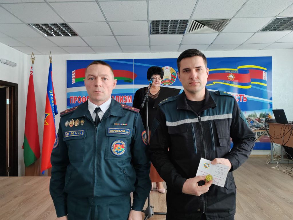 photo_2026-01-19_15-18-06-6-1024x768 Концерт, посвященный Дню спасателя, прошел в Ветковском районном отделе по чрезвычайным ситуациям