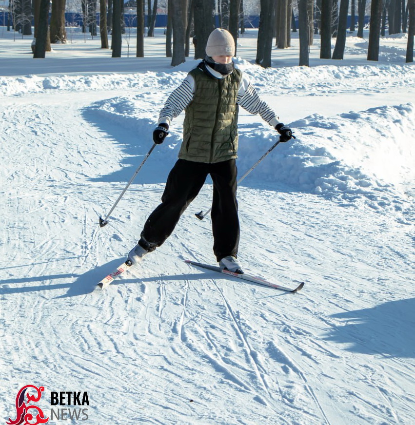 photo_2026-01-21_13-02-05-2 На городском стадионе юные биатлонисты Ветковщины сражались за победу в районном этапе соревнований