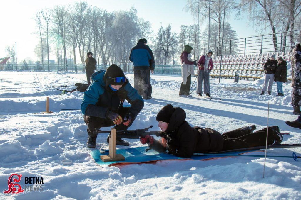 photo_2026-01-21_13-02-06-2-1024x682 На городском стадионе юные биатлонисты Ветковщины сражались за победу в районном этапе соревнований