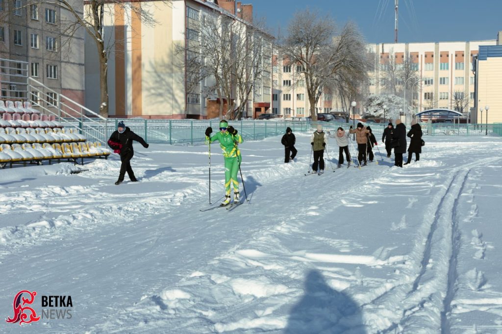 photo_2026-01-21_13-02-06-3-1024x682 На городском стадионе юные биатлонисты Ветковщины сражались за победу в районном этапе соревнований