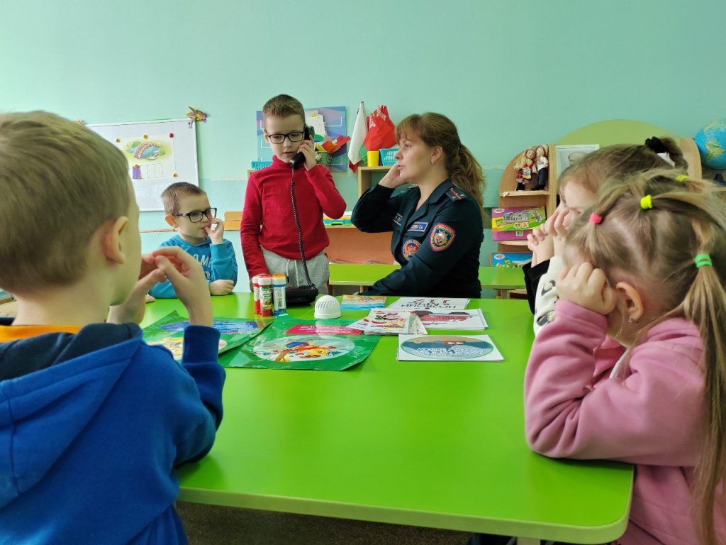 photo_2026-01-29_13-24-40-1024x768 Урок безопасности для самых маленьких