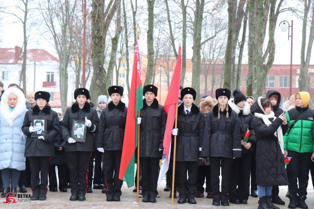 photo_2026-02-13_12-04-57-1024x682 Сегодня в Ветке прошел митинг в честь 37-й годовщины вывода советских войск из Афганистана